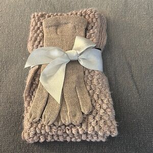 Chunky Knit Scarf in Taupe